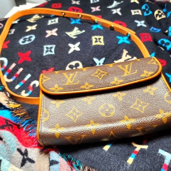 Louis Vuitton Monogram Tan and Brown Crossbody Bag - Picture 4 of 14